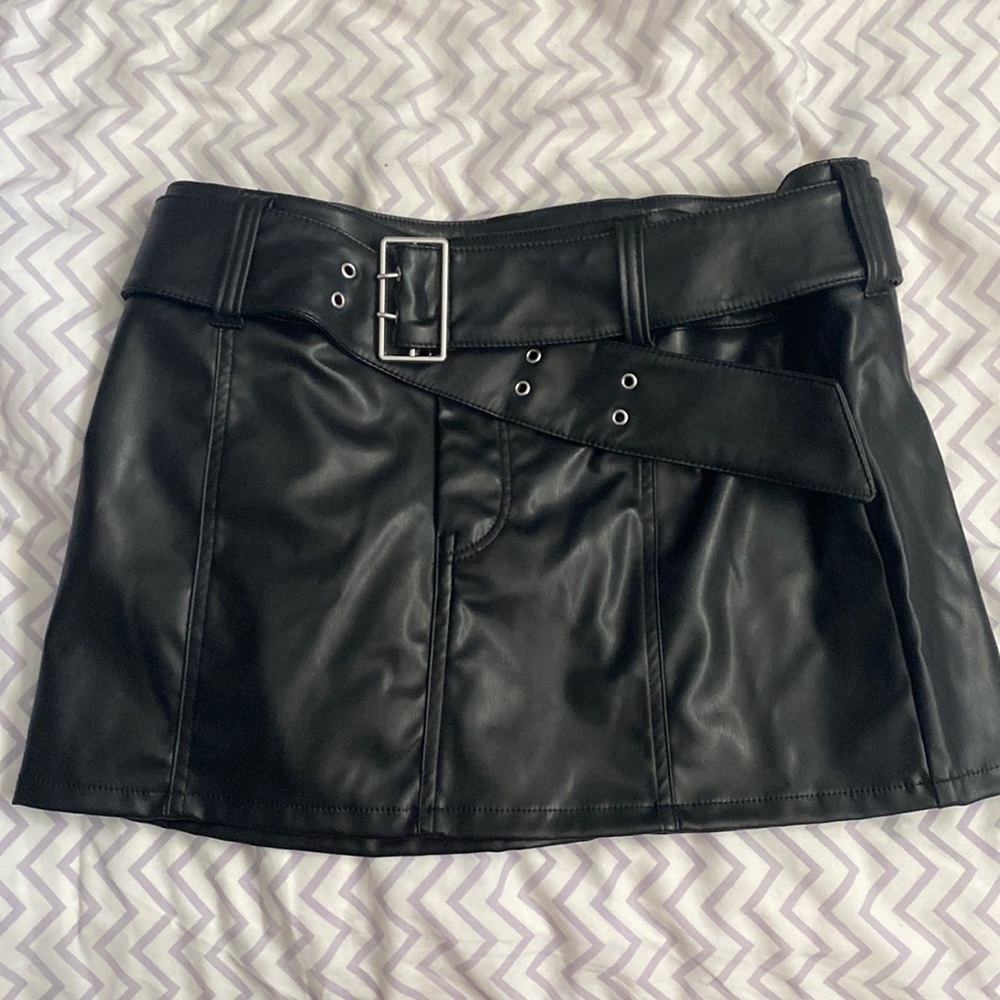 leather skirt with belt